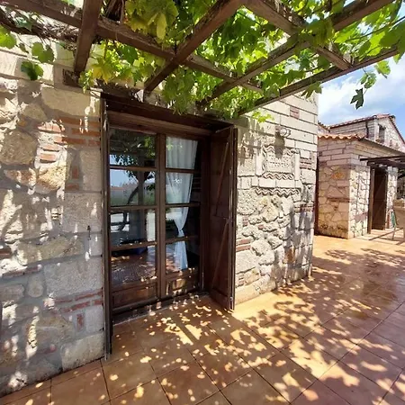 Holiday home Anastasia Stone House Psakoudia