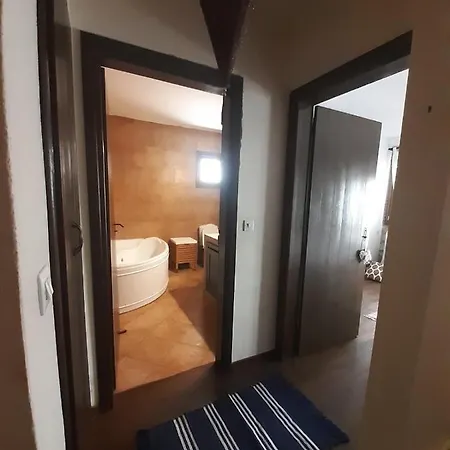 Anastasia Stone House 사코우디아