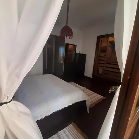 Anastasia Stone House Case de vacanță
