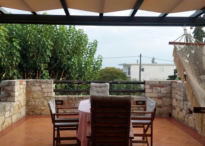 Anastasia Stone House * Psakoudia